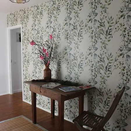 Alcantara Garden Apartment *