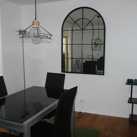 Alcantara Garden Apartment *