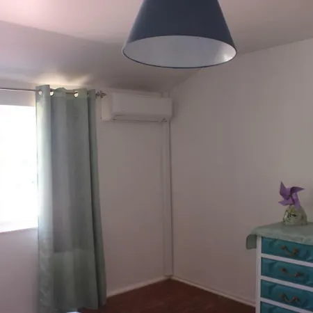 Alcantara Garden Apartment *